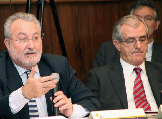 Bernart Soria, ex ministro de Sanidad y Javier Alvarez Guisasola ex Consejero de